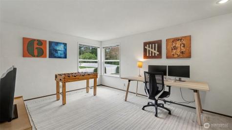 19832 156th Avenue NE Woodinville WA 98072