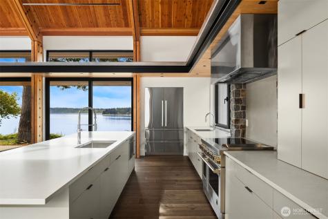 15137 Henderson Road Bainbridge Island WA 98110