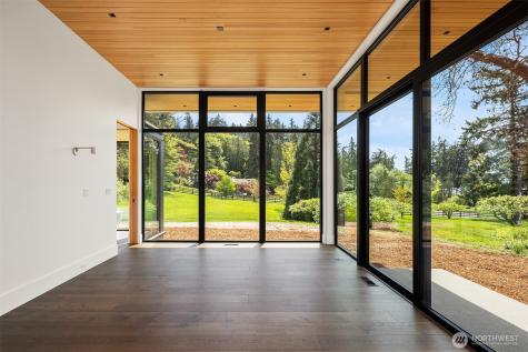 15137 Henderson Road Bainbridge Island WA 98110