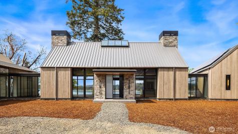 15137 Henderson Bainbridge Island WA 98110