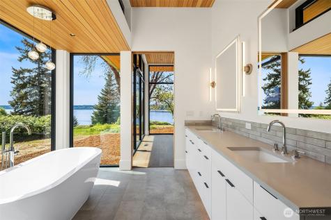 15137 Henderson Road Bainbridge Island WA 98110