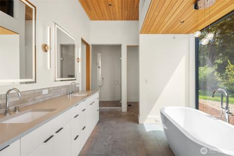 15137 Henderson Road Bainbridge Island WA 98110