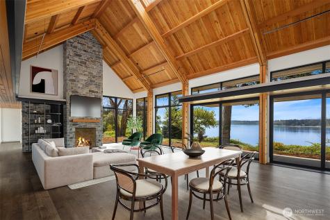 15137 Henderson Road Bainbridge Island WA 98110