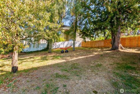 2205 S Meridian Puyallup WA 98374