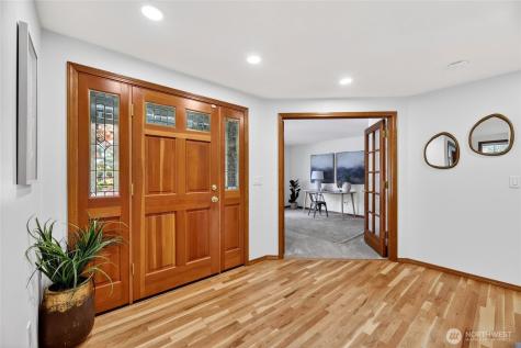 19223 63rd Avenue NE Kenmore WA 98028