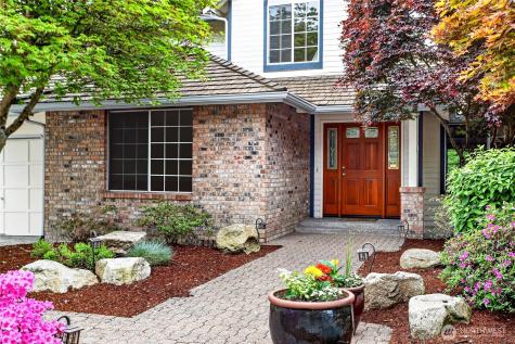 19223 63rd Avenue NE Kenmore WA 98028