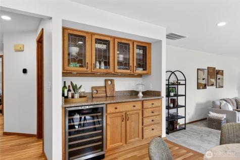 19223 63rd Avenue NE Kenmore WA 98028