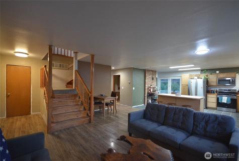 210 Brooklyn Road Oakville WA 98568