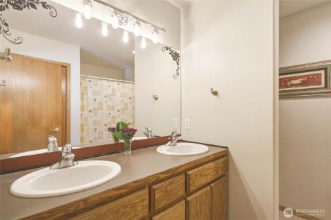 2207 Ashley Brooke Wenatchee WA 98801