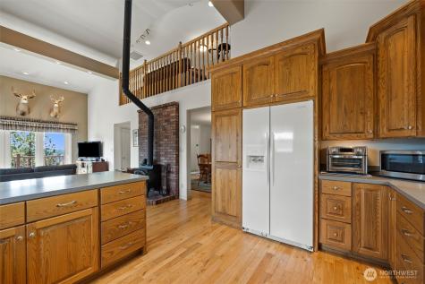 6379 Lewis Peak Road Waitsburg WA 99361