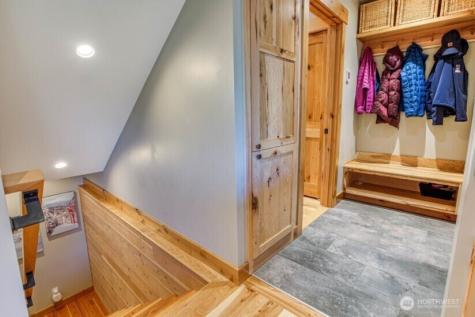 1221 Commercial Leavenworth WA 98826