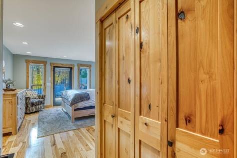 1221 Commercial Leavenworth WA 98826