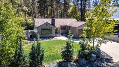 1221 Commercial Leavenworth WA 98826