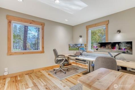 1221 Commercial Leavenworth WA 98826