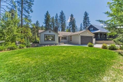 1221 Commercial Leavenworth WA 98826