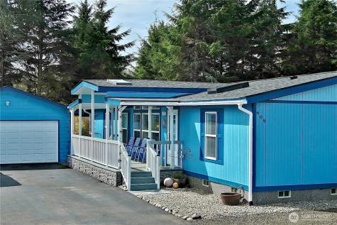 609 Chenois Avenue NE Ocean Shores WA 98569