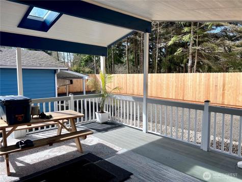 609 Chenois Avenue NE Ocean Shores WA 98569