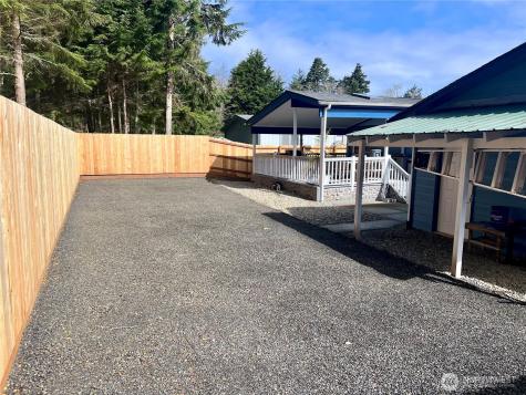 609 Chenois Avenue NE Ocean Shores WA 98569