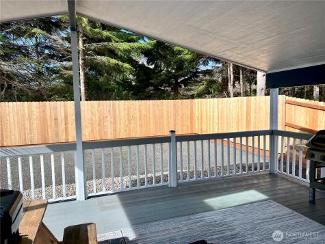 609 Chenois Avenue NE Ocean Shores WA 98569