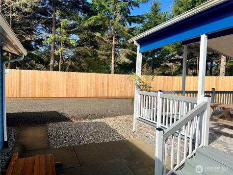 609 Chenois Avenue NE Ocean Shores WA 98569
