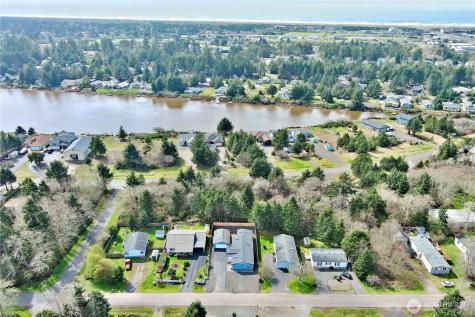 609 Chenois Avenue NE Ocean Shores WA 98569