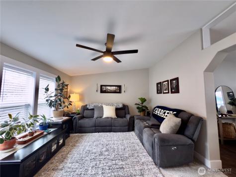 609 Chenois Avenue NE Ocean Shores WA 98569