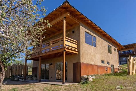 906 Lince Avenue Winthrop WA 98862
