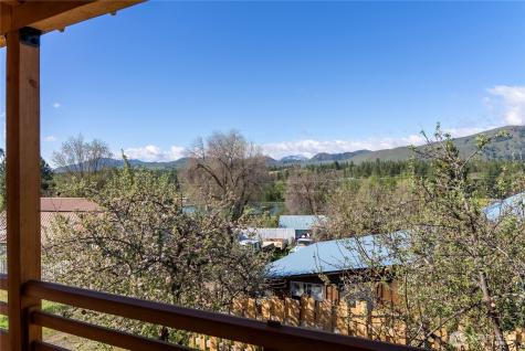 906 Lince Avenue Winthrop WA 98862