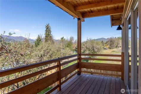 906 Lince Avenue Winthrop WA 98862