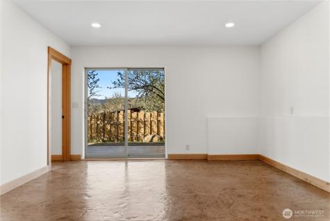 906 Lince Avenue Winthrop WA 98862