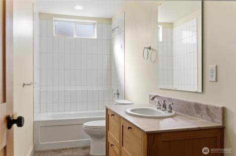 906 Lince Avenue Winthrop WA 98862