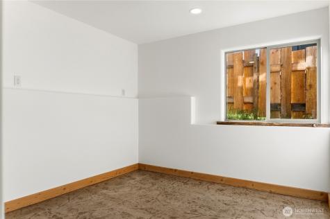 906 Lince Avenue Winthrop WA 98862