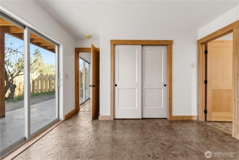 906 Lince Avenue Winthrop WA 98862