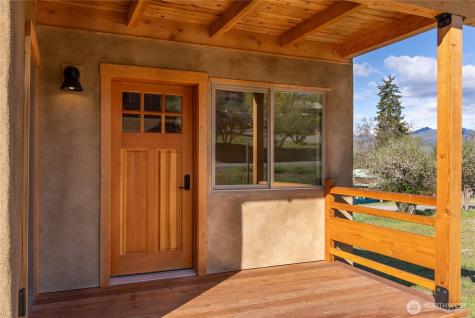 906 Lince Avenue Winthrop WA 98862