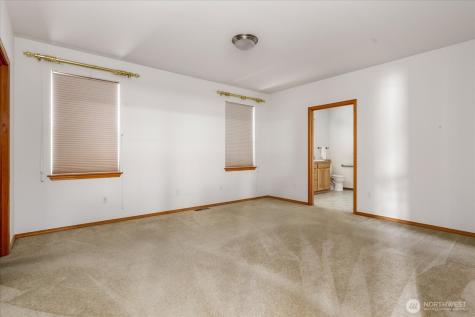 1637 SW Vanguard Street Oak Harbor WA 98277