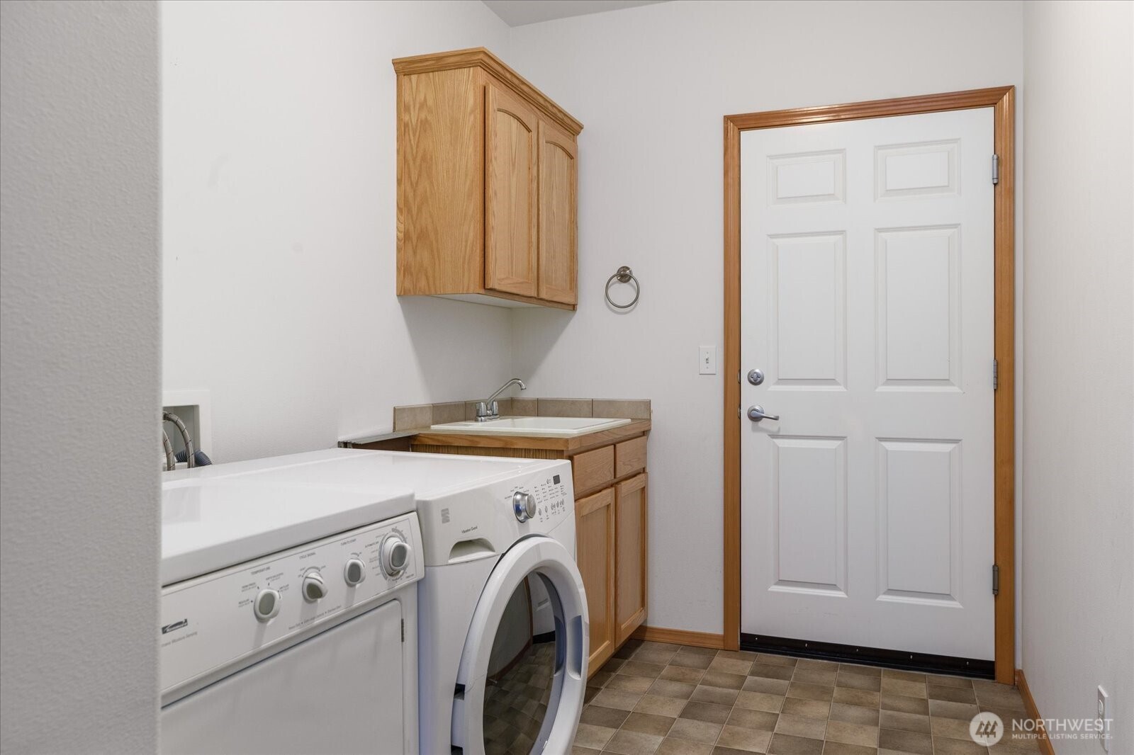 1637 SW Vanguard Street Oak Harbor WA 98277