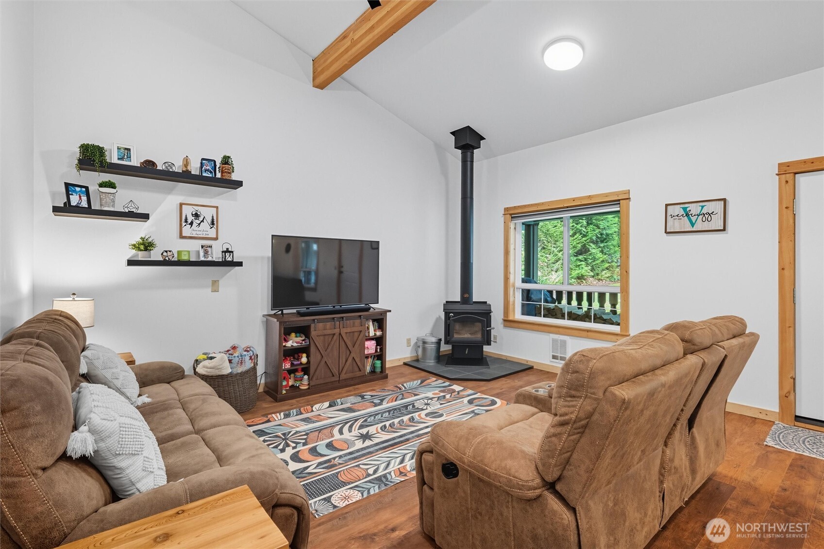 7533 Canyon View Drive Deming WA 98244