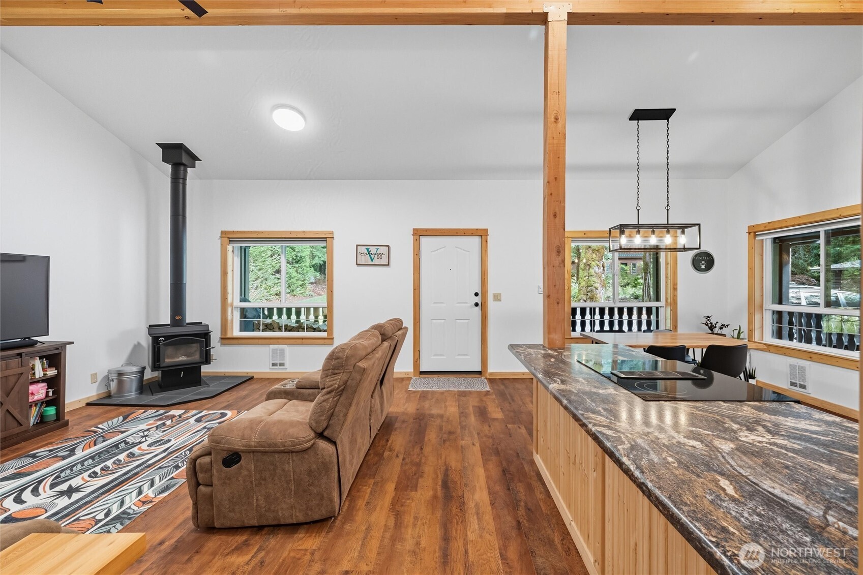7533 Canyon View Drive Deming WA 98244