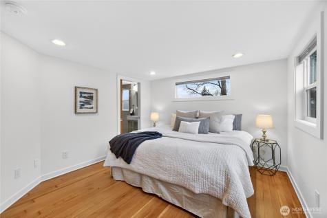 3528 SW 98th Street Seattle WA 98126