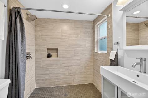3528 SW 98th Street Seattle WA 98126