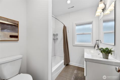 3528 SW 98th Street Seattle WA 98126