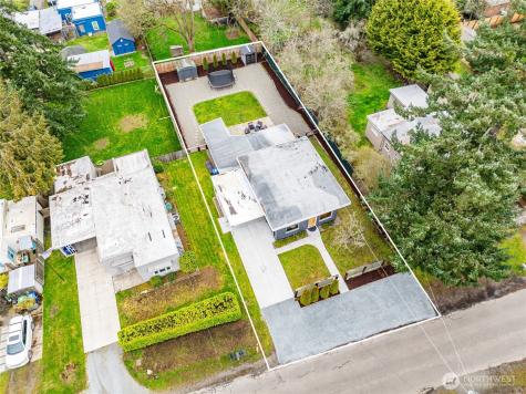 3528 SW 98th Street Seattle WA 98126