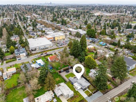 3528 SW 98th Street Seattle WA 98126