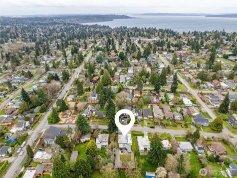 3528 SW 98th Street Seattle WA 98126