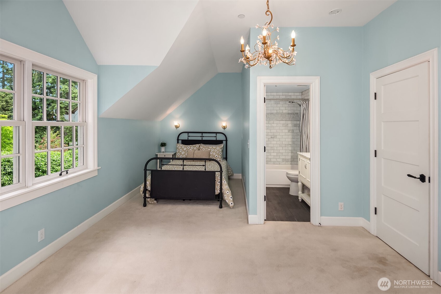 13432 NE 25th Street Bellevue WA 98005