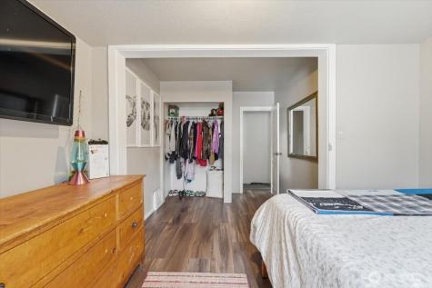 608 N Bradley Street Chelan WA 98816
