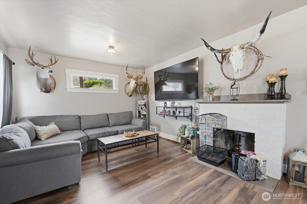 608 N Bradley Street Chelan WA 98816