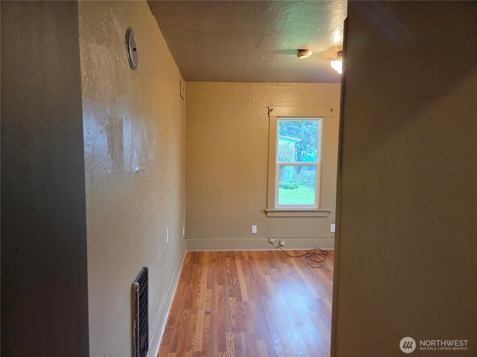 561 15th Avenue Longview WA 98632