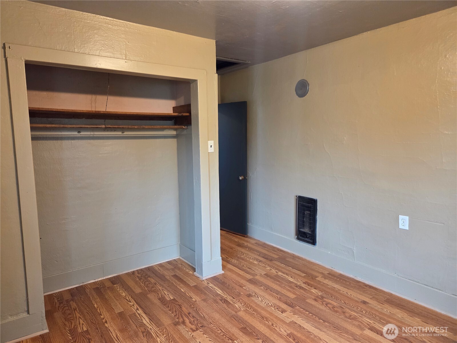 561 15th Avenue Longview WA 98632