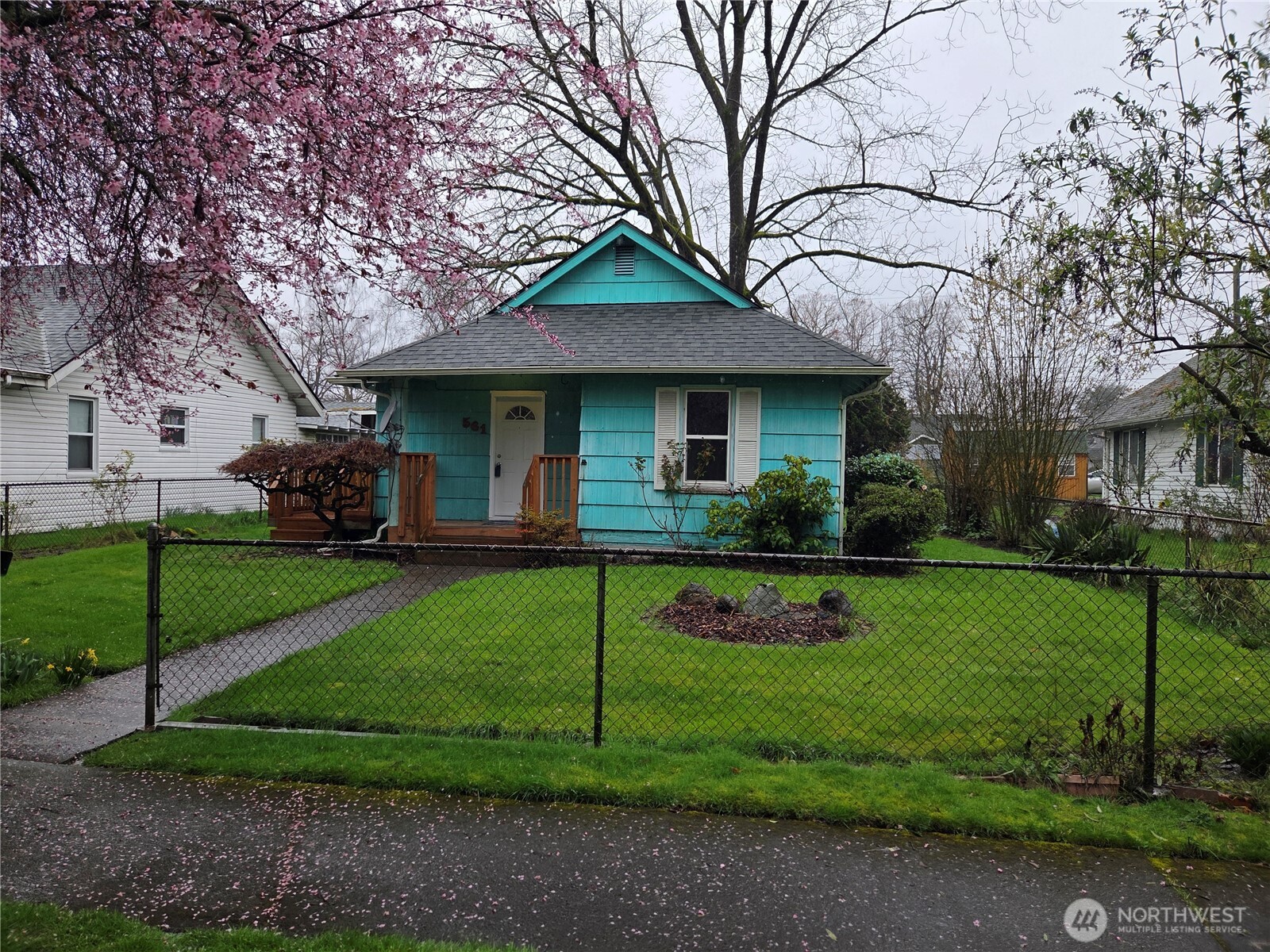 561 15th Avenue Longview WA 98632